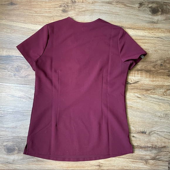 Figs XXS burgundy Catarina One Pocket Scrub Top - Picture 2 of 4
